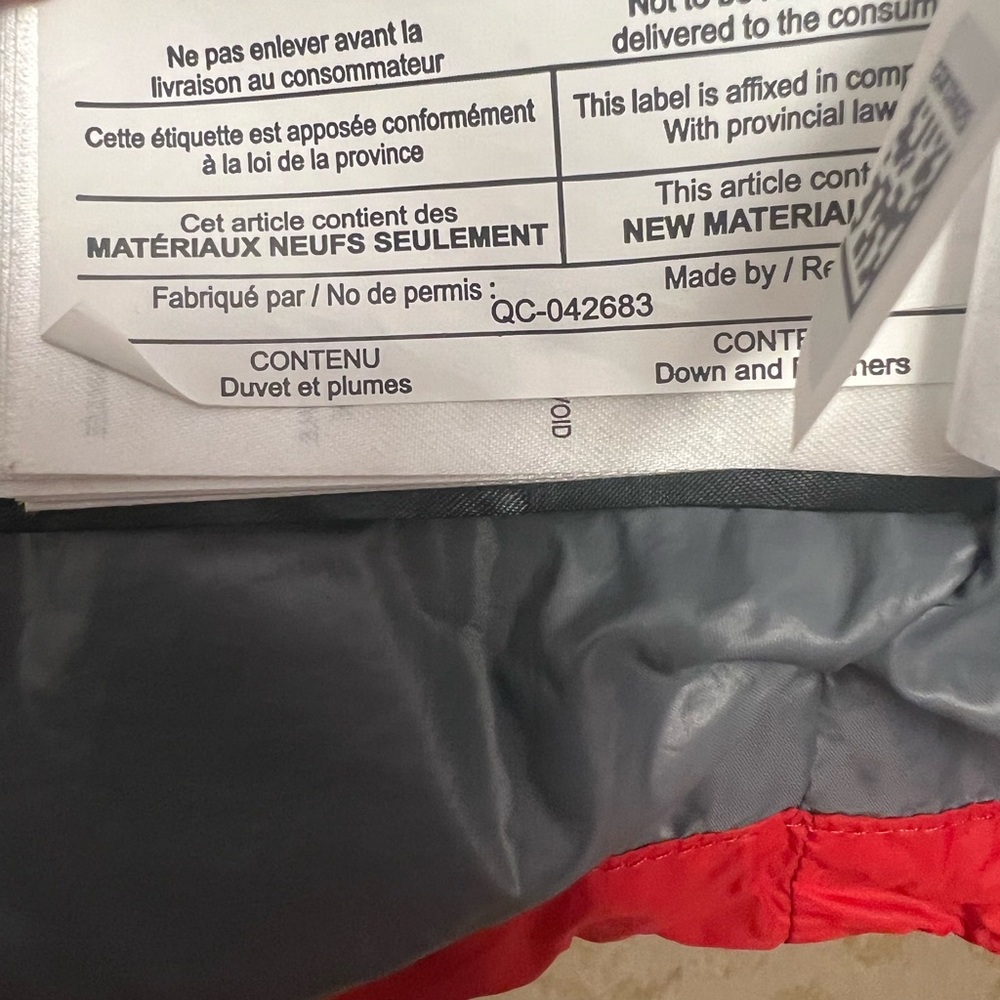 Authentic Canada Goose Abbott Hoody Red - Picture 13 of 16
